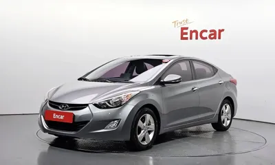 Hyundai Avante · 2012 год