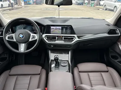 BMW 3 Series 2021, 60000 км, за 138800 CNY - фото 8