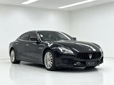 Maserati Quattroporte 2017, 100000 км, за 169800 CNY