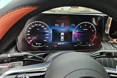 Mercedes-Benz C-Class 2023, 13600 км, за 181165.88 CNY - фото 11