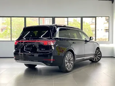 AITO 问界 AITO M9 2025, 200 км, за 418000 CNY