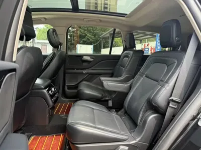 Lincoln Aviator 2021, 76000 км, за 168000 CNY - фото 5