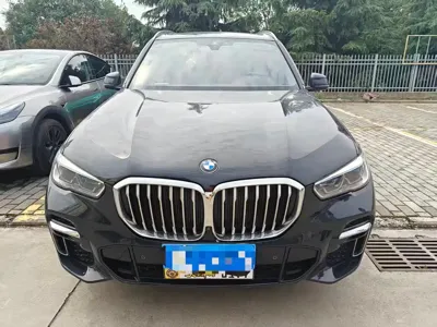 BMW X5 · 2023 год