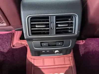 Audi Q5L 2023, 52900 км, за 205000 CNY - фото 13
