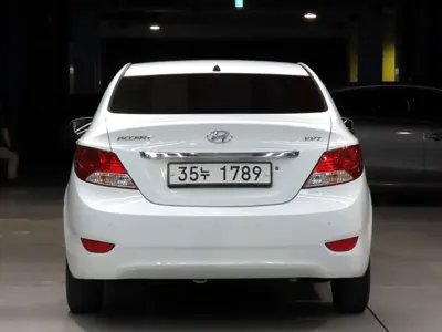 Hyundai Accent 2012, 96996 км, за 4000000 KRW