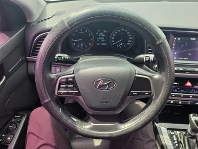Hyundai Avante 2017, 130080 км, за 7800000 KRW - фото 11
