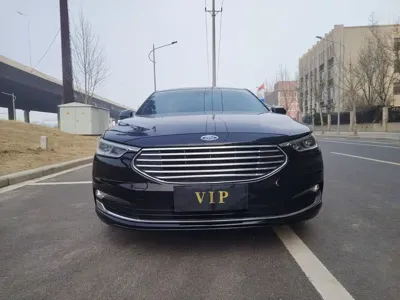 Ford Taurus 2020, 136000 км, за 78800 CNY