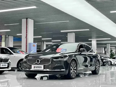 Volvo S90 · 2022 год