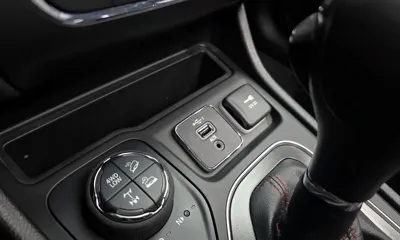 Jeep Cherokee 2021, 66809 км, за 18800000 KRW - фото 30
