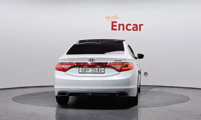 Hyundai Grandeur 2015, 107829 км, за 6700000 KRW
