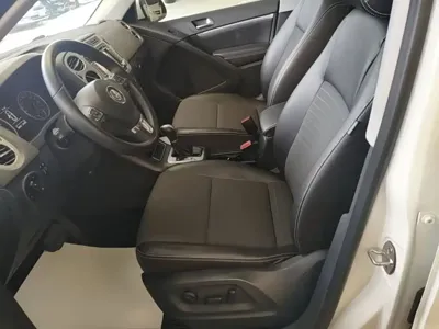 Volkswagen Tiguan 2016, 58000 км, за 62400 CNY - фото 15