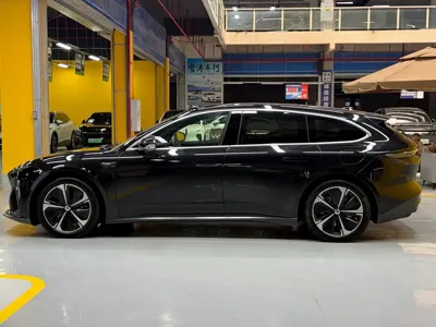 Nio ET5T 2025, 30000 км, за 143800 CNY