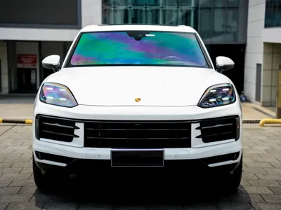 Porsche Cayenne 2024, 20000 км, за 621600 CNY