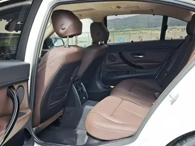 BMW 3 Series 2018, 76000 км, за 74000 CNY - фото 6
