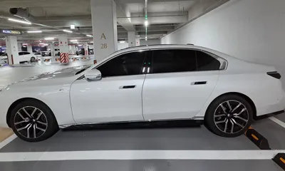 BMW 7-Series 2025, 18661 км, за 128000000 KRW