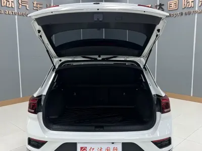 Volkswagen T-Roc 2022, 18000 км, за 113800 CNY - фото 16