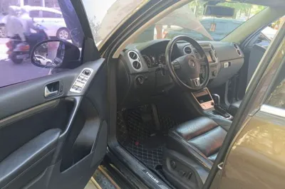 Volkswagen Tiguan 2015, 89600 км, за 46960.37 CNY - фото 19