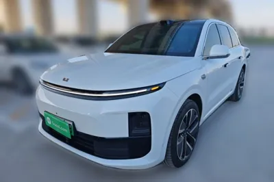 Li Auto L6 · 2024 год