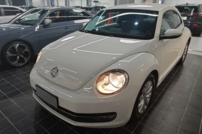 Volkswagen Beetle 2013, 83100 км, за 71727.54 CNY - фото 1