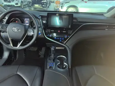 Toyota Camry 2022, 61100 км, за 110500 CNY - фото 10