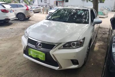 Lexus CT · 2014 год