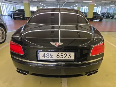 Bentley Flying Spur 2018, 96000 км, за 47900000 KRW