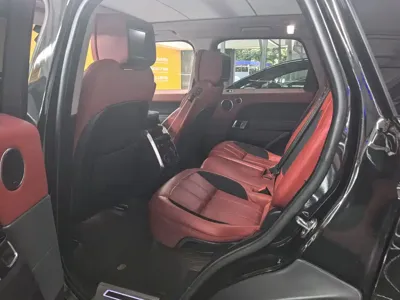 Land Rover Sport 2022, 45000 км, за 448000 CNY