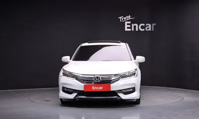 Honda Accord 2017, 127149 км, за 10700000 KRW - фото 3