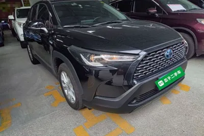 Toyota Corolla Cross 2023, 13899 км, за 103921.5 CNY