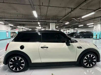 MINI Cooper 2023, 32000 км, за 27750000 KRW
