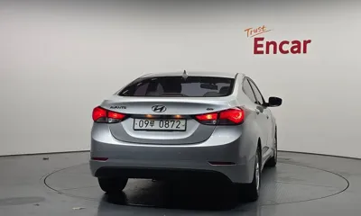 Hyundai Avante 2016, 102054 км, за 6000000 KRW