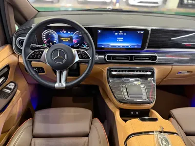 Mercedes-Benz V-Class 0, 100 км, за 698000 CNY - фото 11