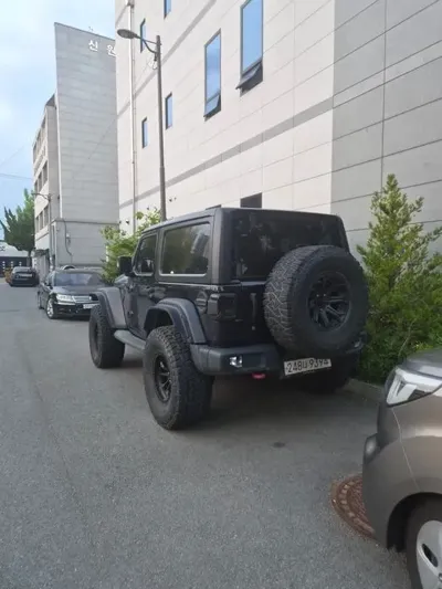 Jeep Wrangler 2019, 190000 км, за 36990000 KRW - фото 2