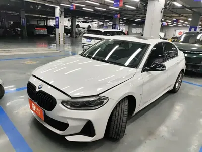 BMW 1 Series · 2022 год