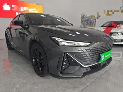 Changan UNI-V 2022, 68200 км, за 57800 CNY