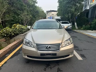 Lexus ES 2011, 130000 км, за 43800 CNY