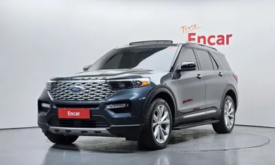 Ford Explorer · 2022 год