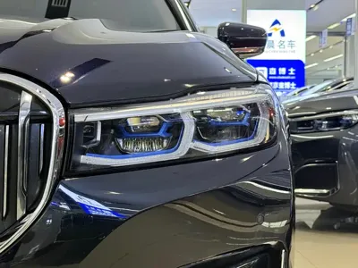 BMW 7 Series 2020, 95000 км, за 358800 CNY