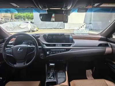 Lexus ES 2021, 33000 км, за 236000 CNY - фото 7