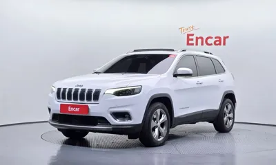 Jeep Cherokee · 2021 год