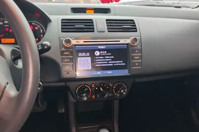 Suzuki Swift 2016, 64800 км, за 41275.89 CNY - фото 15