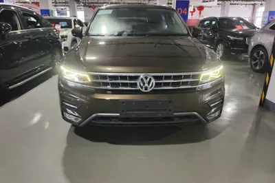 Volkswagen Tiguan L 2017, 55599 км, за 86115.1 CNY
