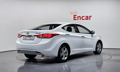 Hyundai Avante 2011, 60046 км, за 6000000 KRW - фото 2