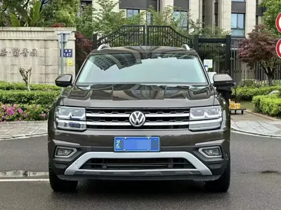 Volkswagen Teramont 2017, 80000 км, за 88800 CNY