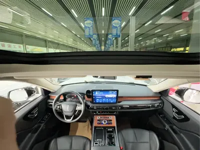 Lincoln Aviator 2023, 71000 км, за 248900 CNY - фото 12