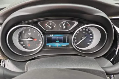 Buick Envision 2018, 94700 км, за 47132.56 CNY - фото 11