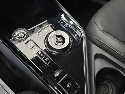 Kia Niro 2024, 18237 км, за 27700000 KRW - фото 8