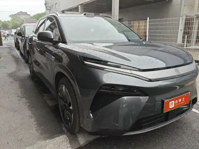 BYD 唐L 2025, 2600 км, за 231800 CNY
