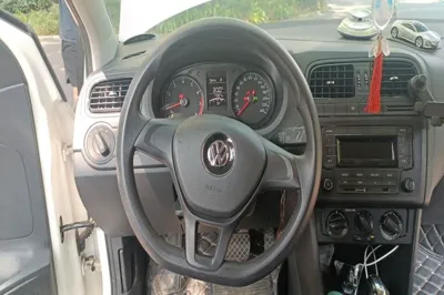 Volkswagen Polo 2016, 17000 км, за 40914.95 CNY - фото 10