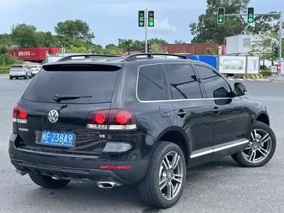 Volkswagen Touareg 2007, 180000 км, за 20700 CNY